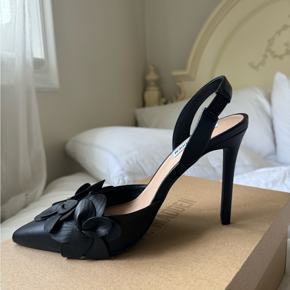 NWT Never Worn Steve Madden Pumps